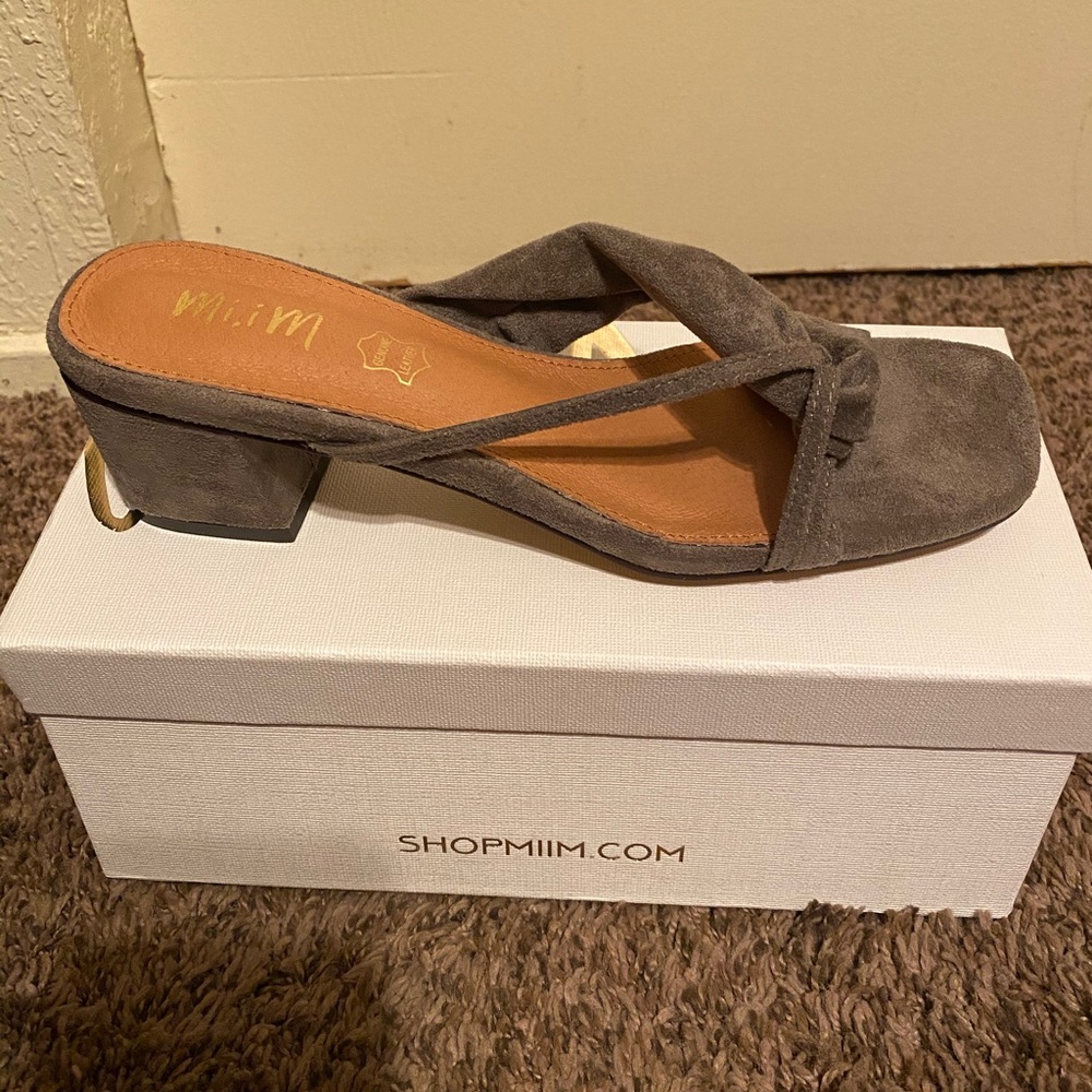 3 pairs of suade heels